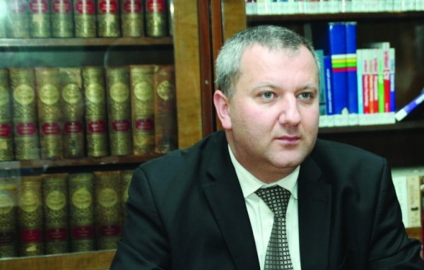 „Centenarul criticilor” marcat la Biblioteca județeană din Deva