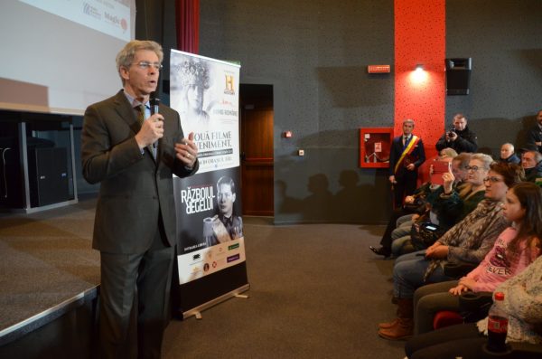 Seară memorabilă la proiecția specială a filmului ”Maria-Inima României” la Cinematograful din Petroșani