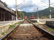 Hai, vino în gara noastră mică… la Petroșani !