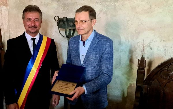 Academicianul Ion Aurel Pop, cetățean de onoare al municipiului Hunedoara