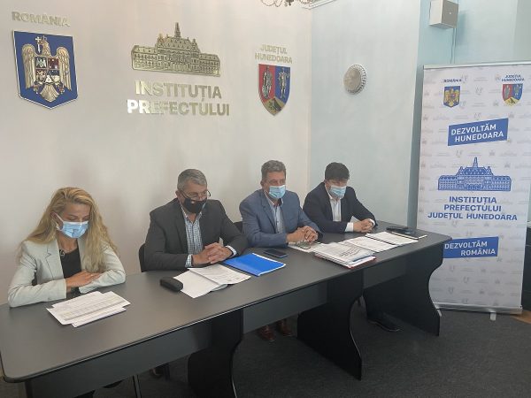 Bilanț la Prefectura Hunedoara privind stadiul de implementare a proiectelor publice din județ