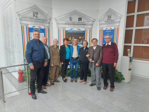 Întâlnire de suflet, credință și recunoștință cu Opritsa Dragalina Popa, pe câmpurile de luptă din Valea Jiului ale generalului erou Ion Dragalina