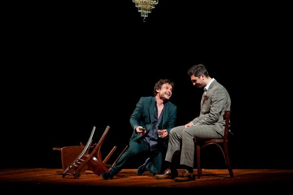 Teatrul Național „Radu Stanca” Sibiu, la Reuniunea Teatrelor Naționale Românești, cu „Felii” și „Cui i-e frică de Virginia Woolf?”. Constantin Chiriac primește titlul de doctor honoris causa la Chișinău