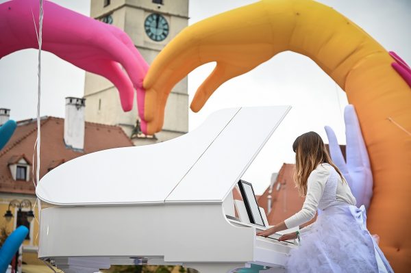 Festivalul Internațional de Teatru de la Sibiu, desfășurat în condiții excepționale de siguranță sanitară. Niciun test COVID pozitiv, aproximativ 6.000 de certificate digitale scanate