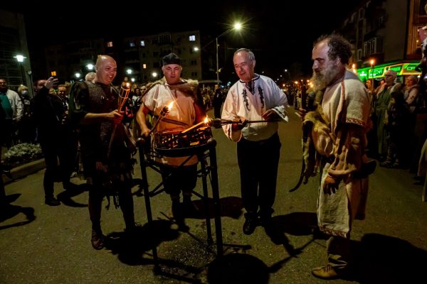 Legendele dacilor și romanilor puse în scenă la DAC FEST 2021 în județul Hunedoara