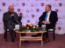 Lansare de carte la Deva, cu actorul Mihai Mălaimare, din lumea teatrului în cea a literaturii