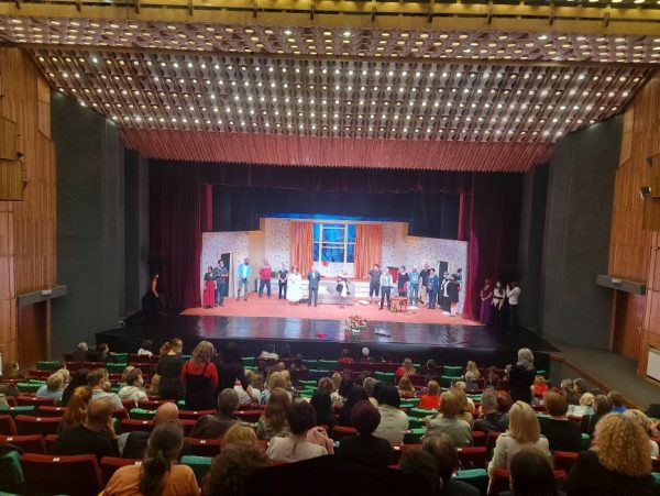 Certitudini și incertitudini la deschiderea noii stagiuni de la Teatrul ”I. D. Sîrbu” din Petroșani