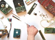 Cum să alegi un service de laptop de încredere?