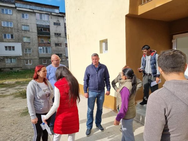 Locuințe sociale pentru 16 familii din Lupeni într-un bloc complet modernizat cu fonduri europene