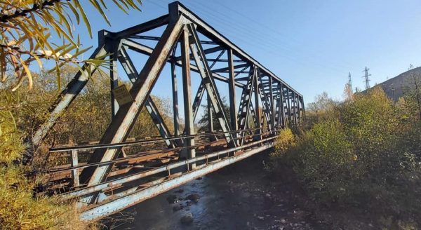 CJH construiește un pod peste Jiul de Est, la Petrila, cu ajutor de la ”Anghel Saligny”