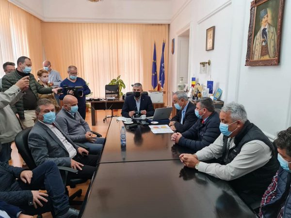 Primarii sociali-democrați și președintele CJH consideră că județul Hunedoara este discriminat pe criterii politice de Guvernul demis