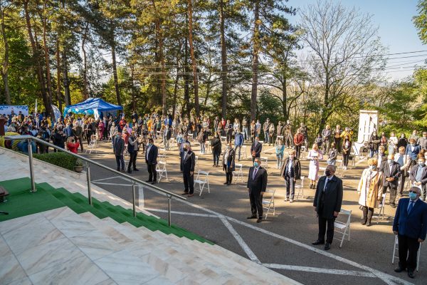 Noul an universitar s-a deschis la Petroșani sub semnul speranței și încrederii