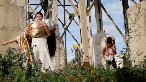 Teatrul Național ”Radu Stanca” din Sibiu prezintă spectacolul „you·tópia”, premieră a Secției germane