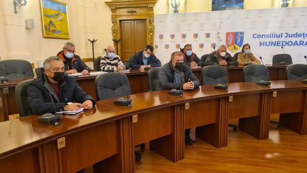 Consiliul Județean Hunedoara vrea drumuri sigure în perioada de iarnă