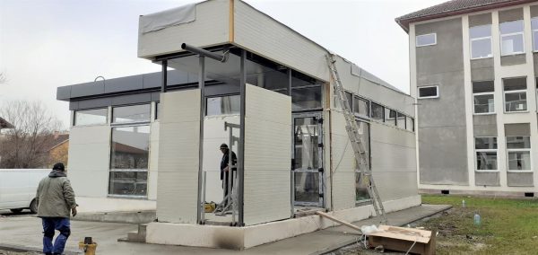 Clădire de 66.000 de euro pentru activitatea performerilor în robotică de la Huneodara