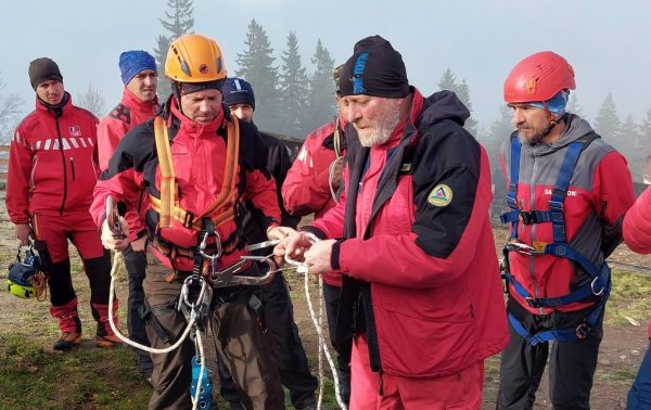 Stagiu de pregătire al salvamontiștilor hunedoreni la Straja