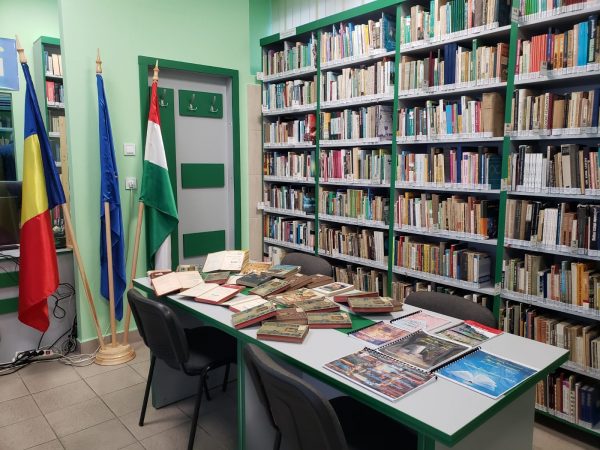 Filiala bibliotecii județene ”Ovid Densusianu” de la Liceului „Téglas Gábor” din Deva a fost modernizată și redeschisă pentru cititori