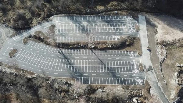 Parcare gratuită în sezonul de iarnă la baza stațiunii Straja