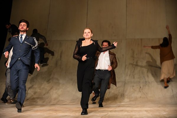 Două premiere în luna martie la Teatrul Național ”Radu Stanca” din Sibiu: „Macbeth” și „Echilibru fragil” – de Ziua Mondială a Teatrului