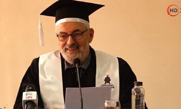Maestrul caricaturii, artelor și umorului, Ion Barbu laureat al  titlului de ”Doctor Honoris Causa” al Universității din Petroșani
