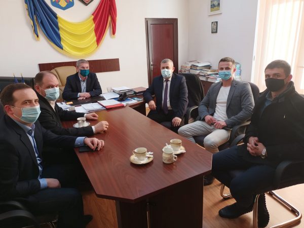 Oportunități de colaborare între Petroșani și Chișinău, pe agenda întâlnirii primarilor Tiberiu Iacob Ridzi și Ion Ceban