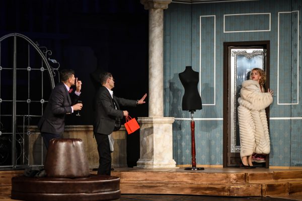 Mărțișor teatral și spectacol cadou de Ziua Mamei, în două reprezentanții speciale la Teatrul Național ”Radu Stanca” din Sibiu