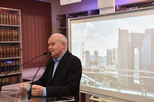 „Jurnal olimpic, Tokyo, 2021. Olimpiada în pandemie” – o nouă carte mărturie din lumea sportului a gazetarului hunedorean Nicolae Gavrea