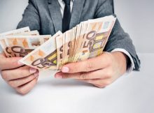 Paradox pe piața muncii în România: 81% dintre companii au în plan majorări salariale în 2022, deși spun că nivelul candidaților este scăzut și că aceștia din urmă au pretenții salariale prea mari
