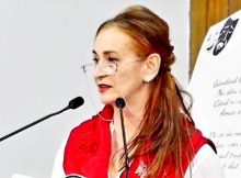 Dezleganie / O poezie de Mirela Cocheci
