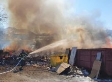 Incendiu la un centru de colectare a deșeurilor din Vulcan