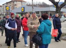Liderii PSD Lupeni, vestitori ai primăverii, cu simboluri de sezon pentru cetățeni