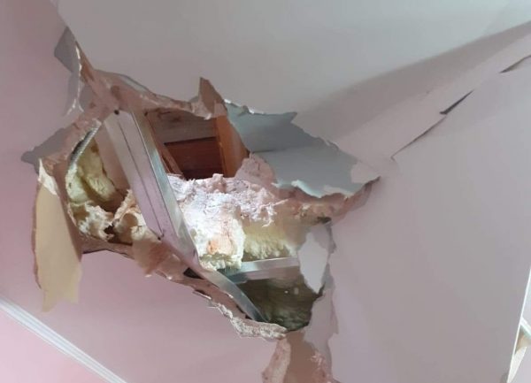 O rocă căzută din cer a provocat distrugeri serioase la o locuință din Hunedoara