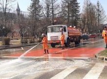 Campania curățeniei de primăvară a început ”ca la carte” în municipiul Lupeni