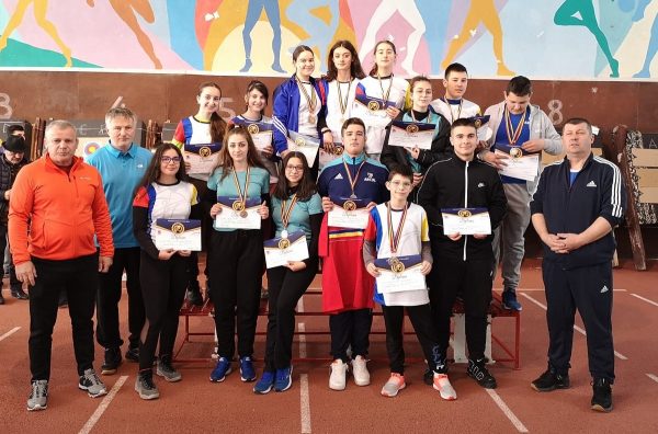 O nouă generație de arcași hunedoreni și-a confirmat valoarea la Campionatele Naționale de tir cu arcul pentru juniori