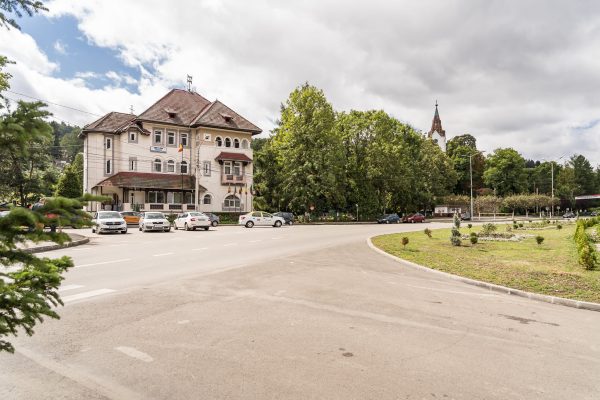 Proiectul programului de lucrări realizate cu beneficiarii de venit minim garantat din Lupeni a fost lansat în dezbatere publică