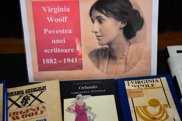 Povestea unei scriitoare, Virginia Wolf prezentată de bibliotecarii de la Biblioteca județeană ”Ovid Densușianu”