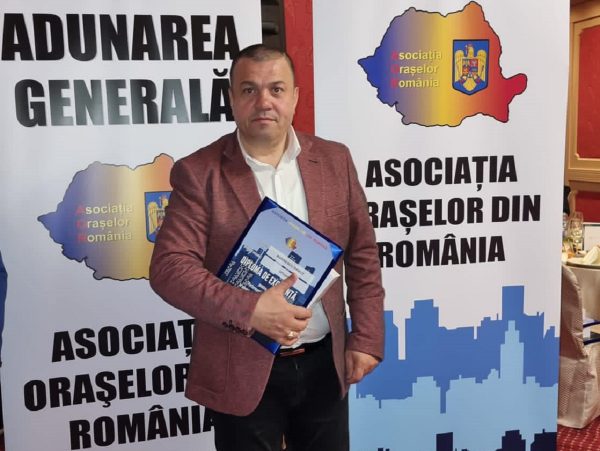 Primarul Dănuț Buhăescu premiat la AOR pentru ”performanță și succes în administrația locală”