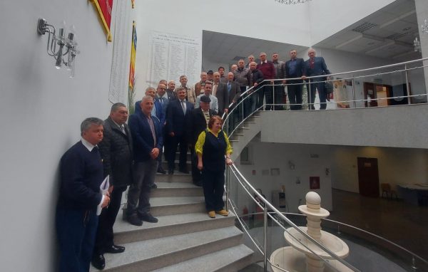 Patriotul și pasionatul istoric Ioan Dorel Șchiopu a fost ales  în fruntea Filialei județene Hunedoara a Asociației Naționale ”Cultul Eroilor – Regina Maria”