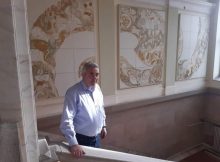“Însemne”, o operă de artă monumentală la Consiliul Județean Hunedoara