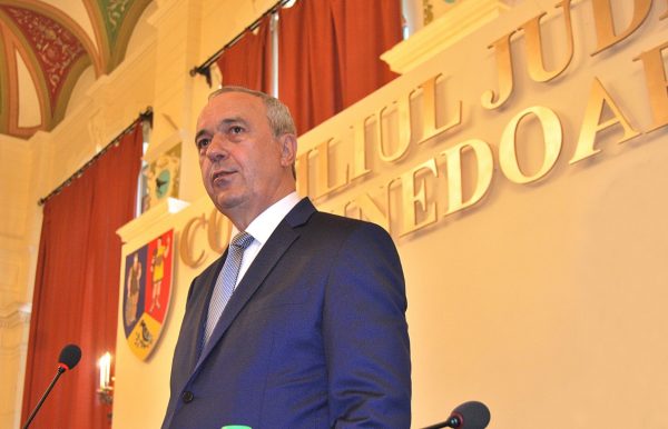 Porți deschise la Consiliul județean Hunedoara, de Ziua Tineretului