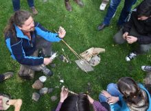 Studenți ai Universității de Vest Timișoara participanți la școala non-formală de arheologie interdisciplinară din Valea Alunului