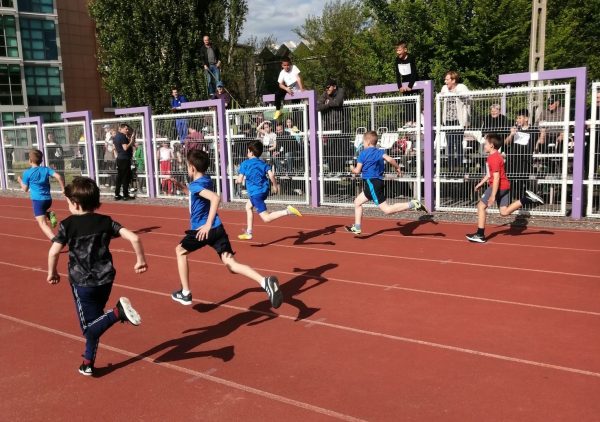 Atleții de la CSM Jiul Petroșani, pe podium la ”Cupa L.P.S. Banatul”