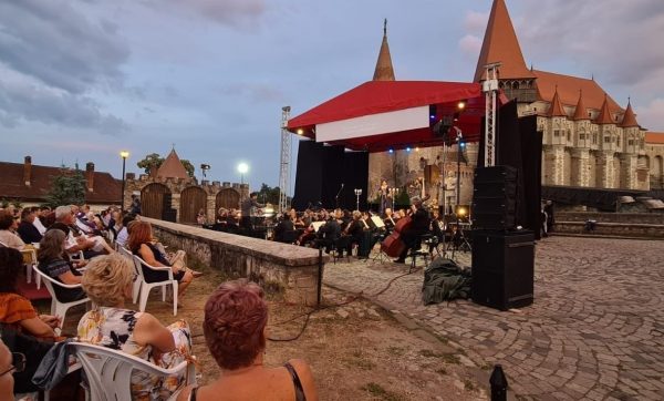 Patru seri de vis la Opera Nights 2022, un eveniment organizat de Consiliul județean Hunedoara