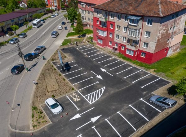 Noi parcări publice date în folosință la Lupeni