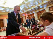 Micul șahist din Valea Jiului Rareș Apostu, față în față cu ”gigantul” Garry Kasparov