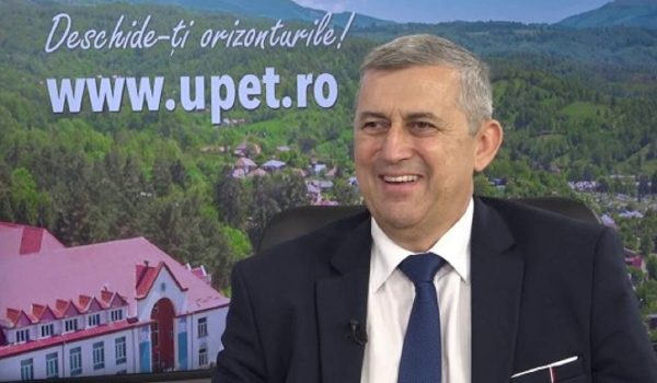 Sesiune de admitere pe locurile rămase disponibile la Universitatea din Petroșani