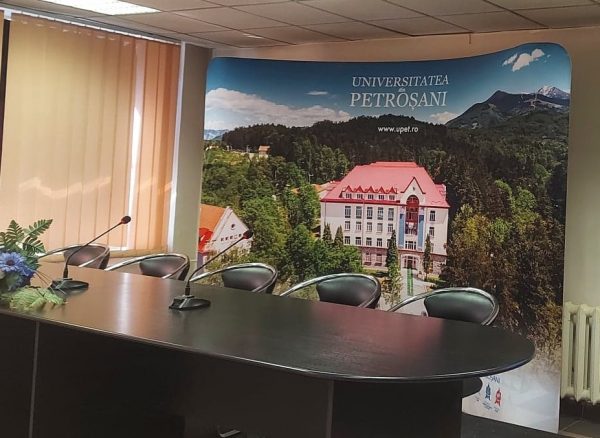 ”Necesitatea eticii și integrității academice în educație și în cercetare”, temă de dezbatere la Universitatea din Petroșani