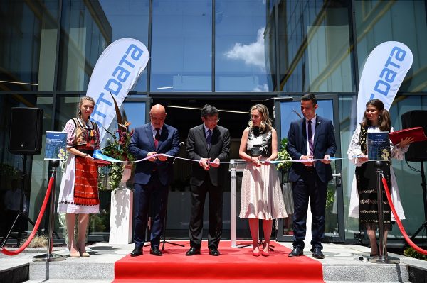 Deschiderea FITS 2022 a adus împreună arta și inovația