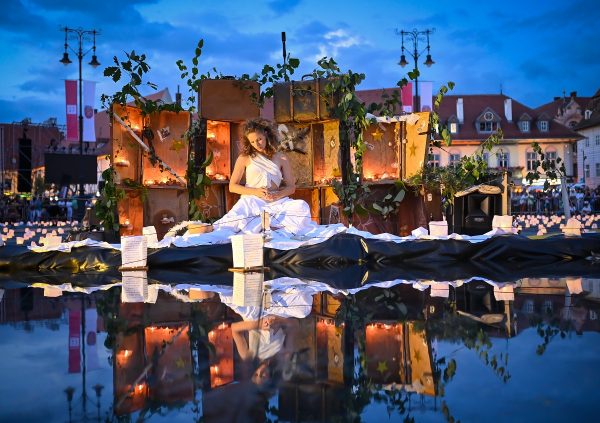 Festivalul de Teatru de la Sibiu continuă la cote maxime !