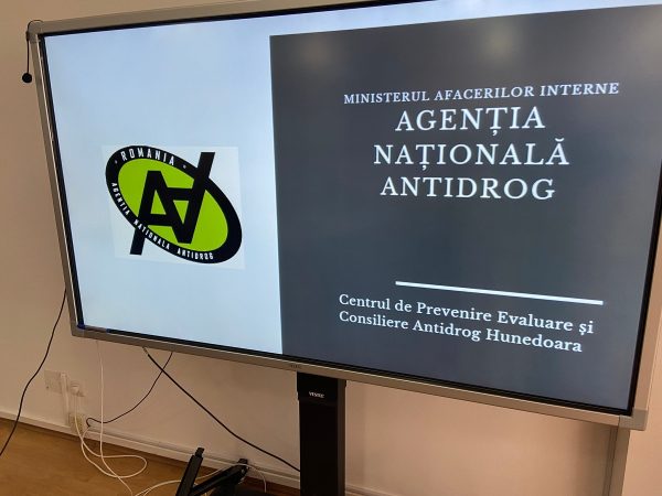 Autoritățile hunedorene avertizează asupra creșterii consumului de droguri în județul Hunedoara